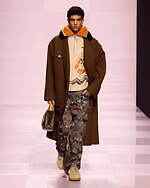 ルイ・ヴィトン 2025年秋冬メンズコレクション - NIGOとコラボ、エレガンスとストリートの交錯｜写真46