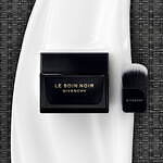 ジバンシイ25年春コフレ、最高峰スキンケア「ソワン ノワール