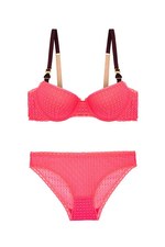 ステラ マッカートニーより新ランジェリー - ビジュアルにケイト・モス＆乳がん意識向上を支援｜写真2