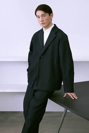 シーエフシーエル(CFCL) 2025-26年秋冬メンズコレクション  - 写真8