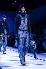 ジョルジオ アルマーニ 2025年秋冬メンズコレクション - 柔らかなエレガンスが立ち現れる場所｜写真47