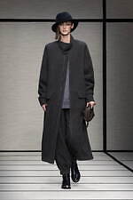 ジョルジオ アルマーニ 2025年秋冬メンズコレクション - 柔らかなエレガンスが立ち現れる場所｜写真83