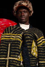 MSGM 25-26年秋冬メンズコレクション - 境界線を曖昧にする“ウサギ”に導かれて｜写真12