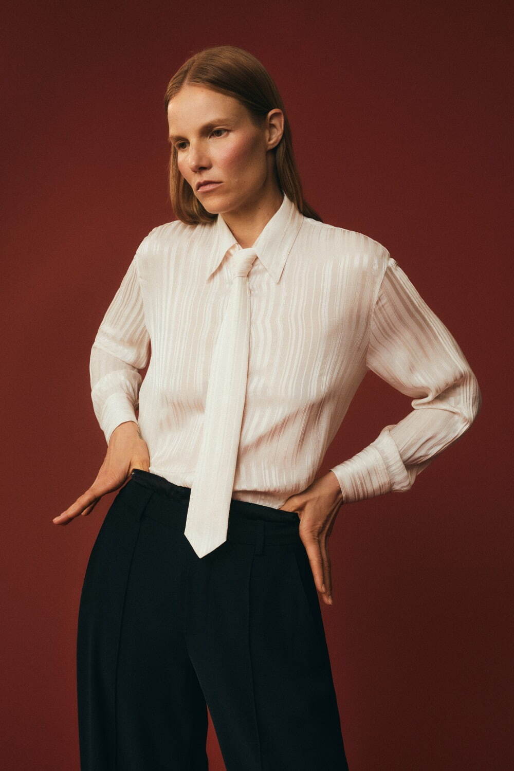 ヴィンス(Vince) 2025年リゾートウィメンズコレクション  - 写真29