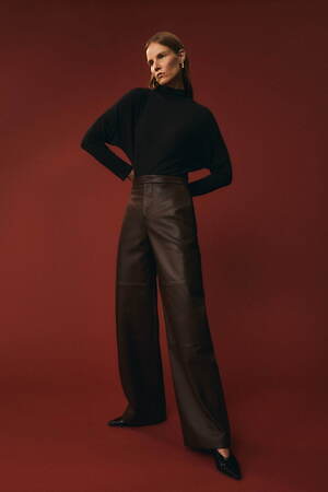 ヴィンス(Vince) 2025年リゾートウィメンズコレクション  - 写真27