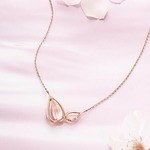 花モチーフの「春アクセサリー2025」桜やミモザ咲く人気ブランドジュエリー、リングやピアスなど｜写真10