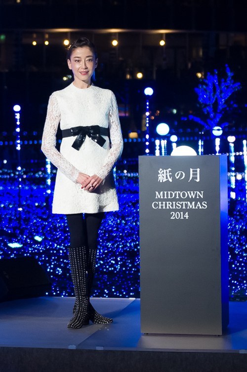 東京ミッドタウン全体を幻想的に彩る2014年クリスマスイルミネーション 宮沢りえ