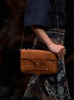 ヴァレンティノ 2015年春夏コレクション - 華やかなドレスにゆらめいた、18世紀の旅の記憶｜写真5