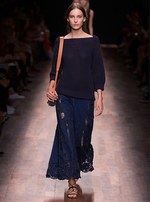 ヴァレンティノ 2015年春夏コレクション - 華やかなドレスにゆらめいた、18世紀の旅の記憶｜写真10