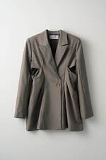 ミューラル“植物図鑑”から着想の刺繍レースドレス、つぼみフォルムのパンツやインクが広がるシャツも｜写真13