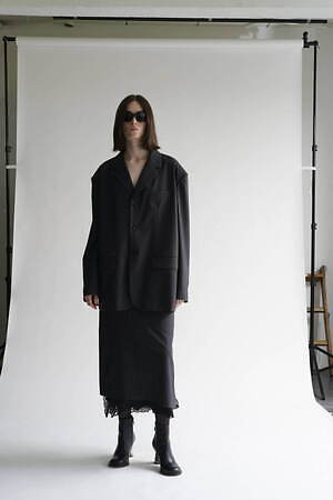 アンスクリア(INSCRIRE) 2025年春夏ウィメンズ&メンズコレクション  - 写真1