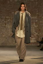 アミ 2025年秋冬コレクション - 上品な佇まいに吹き込むリラクシングさ｜写真44