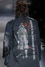 ヨウジヤマモト 2025年秋冬メンズコレクション - 包みこみ、確かめる“温かさ”｜写真41