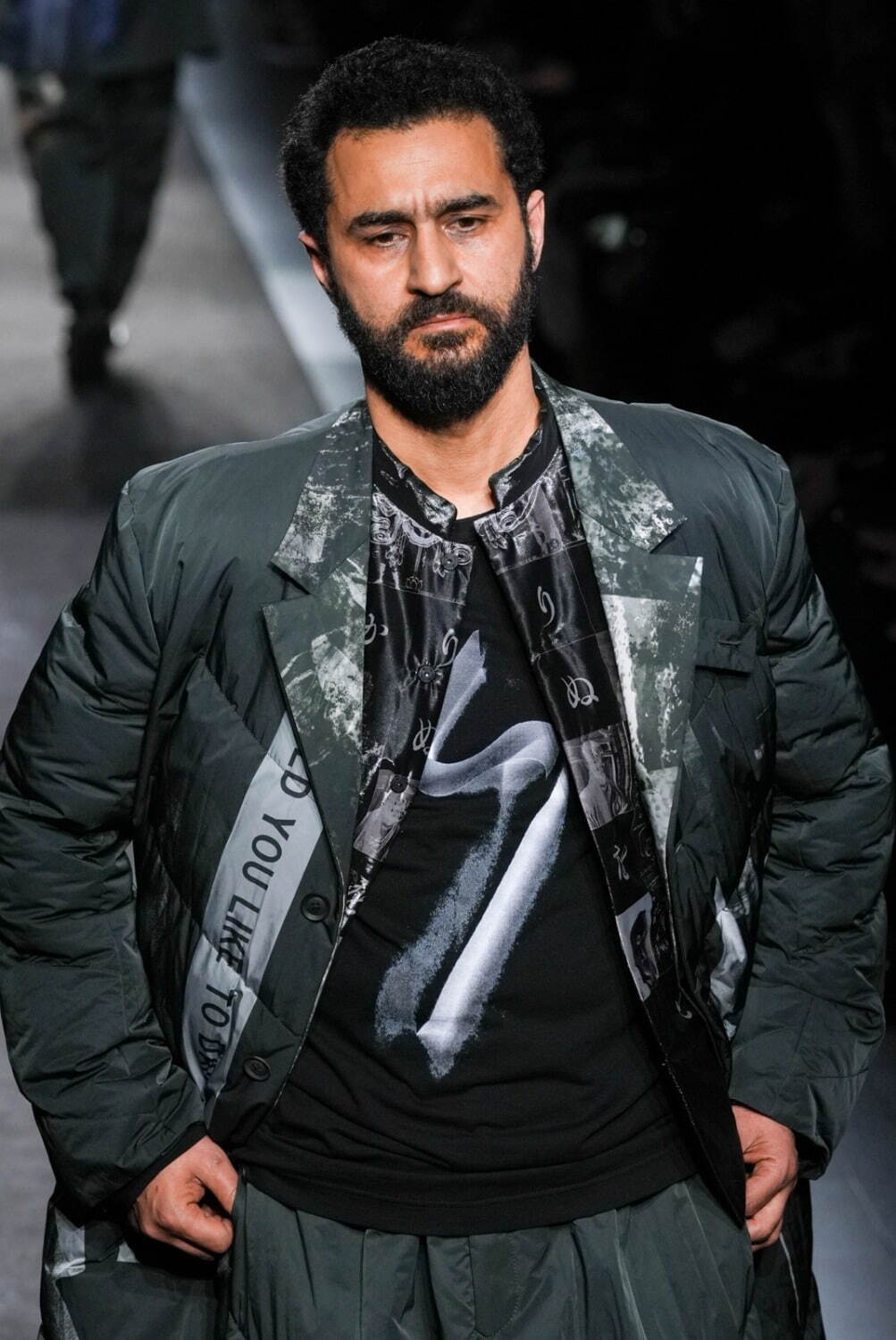 ヨウジヤマモト(Yohji Yamamoto) 2025-26年秋冬メンズコレクション  - 写真49