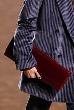 アミリ 2025年秋冬コレクション - 華やぎと洗練に波打つ色気｜写真7