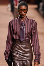 アミリ 2025年秋冬コレクション - 華やぎと洗練に波打つ色気｜写真12