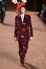 アミリ 2025年秋冬コレクション - 華やぎと洗練に波打つ色気｜写真16