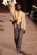 アミリ 2025年秋冬コレクション - 華やぎと洗練に波打つ色気｜写真30