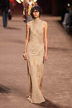 アミリ 2025年秋冬コレクション - 華やぎと洗練に波打つ色気｜写真32