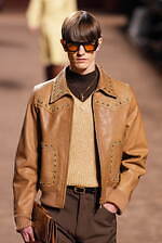 アミリ 2025年秋冬コレクション - 華やぎと洗練に波打つ色気｜写真36