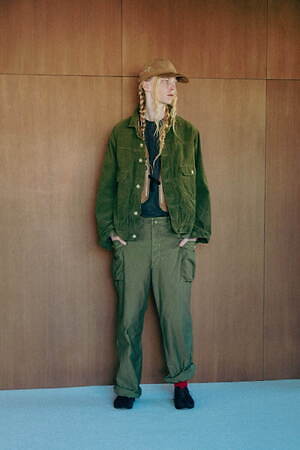 インアット(INNAT) 2025-26年秋冬ウィメンズ&メンズコレクション  - 写真6