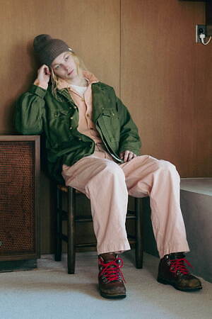 インアット(INNAT) 2025-26年秋冬ウィメンズ&メンズコレクション  - 写真7