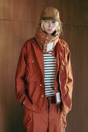 インアット(INNAT) 2025-26年秋冬ウィメンズ&メンズコレクション  - 写真14