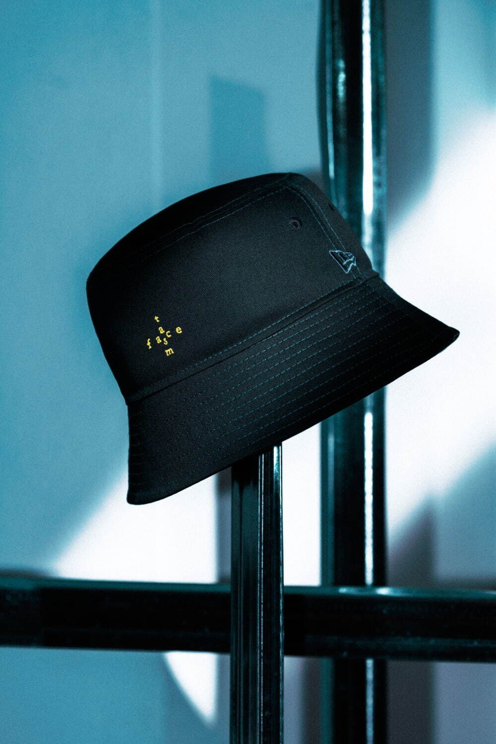 今週末まで　New Era facetasm バケットハット 美品 FACETASM × NEW ERA / ファセッタズム×ニューエラ / BUCKET HAT