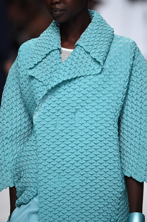 イッセイ ミヤケ(ISSEY MIYAKE) 2015年春夏ウィメンズコレクション  - 写真43