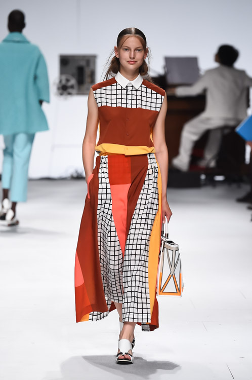 イッセイ ミヤケ(ISSEY MIYAKE) 2015年春夏ウィメンズコレクション  - 写真48