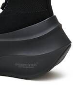 アンダーカバー×グラウンズのコラボ厚底ブーツ、“シャチ着想”ソール＆ジップ付きニットアッパー｜写真12