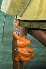 メゾン ミハラヤスヒロ 2025年秋冬コレクション - デフォルメが生みだすシルエット｜写真17