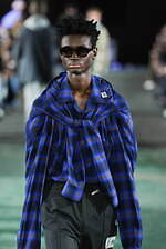 メゾン ミハラヤスヒロ 2025年秋冬コレクション - デフォルメが生みだすシルエット｜写真26