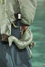 メゾン ミハラヤスヒロ 2025年秋冬コレクション - デフォルメが生みだすシルエット｜写真43