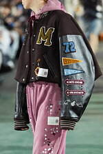 メゾン ミハラヤスヒロ 2025年秋冬コレクション - デフォルメが生みだすシルエット｜写真71