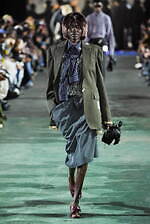 メゾン ミハラヤスヒロ 2025年秋冬コレクション - デフォルメが生みだすシルエット｜写真73