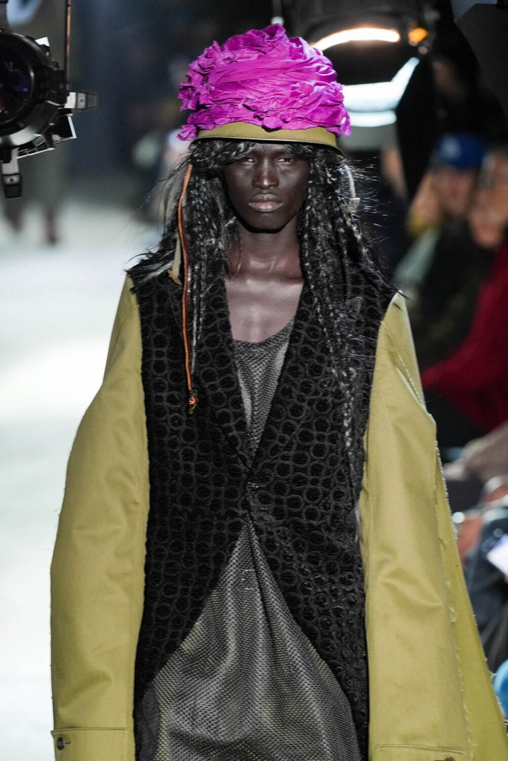 コム デ ギャルソン・オム プリュス(COMME des GARÇONS HOMME PLUS) 2025-26年秋冬メンズコレクション  - 写真12