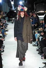 コム デ ギャルソン・オム プリュス 2025年秋冬コレクション - 砕かれた“断片”に探る希望｜写真48