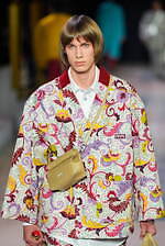 ケンゾー 2025年秋冬メンズコレクション - “東京からパリへ”列車での旅｜写真14