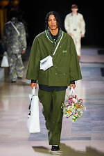 ケンゾー 2025年秋冬メンズコレクション - “東京からパリへ”列車での旅｜写真17