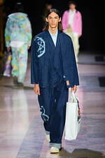 ケンゾー 2025年秋冬メンズコレクション - “東京からパリへ”列車での旅｜写真26