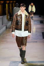 ケンゾー 2025年秋冬メンズコレクション - “東京からパリへ”列車での旅｜写真33