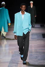 ケンゾー 2025年秋冬メンズコレクション - “東京からパリへ”列車での旅｜写真39