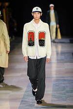 ケンゾー 2025年秋冬メンズコレクション - “東京からパリへ”列車での旅｜写真45