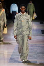 ケンゾー 2025年秋冬メンズコレクション - “東京からパリへ”列車での旅｜写真56