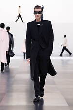 ディオール 2025年冬メンズコレクション - 華麗さから簡潔さへ、男性服の歩みを研ぎ澄ます｜写真16