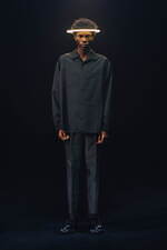 アンダーカバーの2025年秋冬メンズコレクション - 退廃と洗練に交わる架空のフォークロア｜写真3