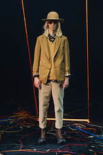 アンダーカバーの2025年秋冬メンズコレクション - 退廃と洗練に交わる架空のフォークロア｜写真51