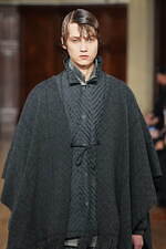 ホワイトマウンテニアリング 2025年秋冬コレクション - 機能主義が引き立てる温もり｜写真3