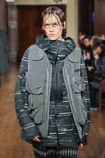 ホワイトマウンテニアリング 2025年秋冬コレクション - 機能主義が引き立てる温もり｜写真7